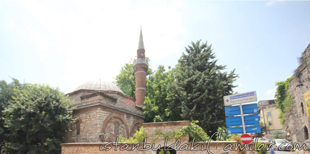 İshak Paşa Camii - Ishak Pasha Mosque