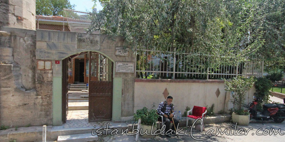 Üçbaş Camii - Ucbas Mosque